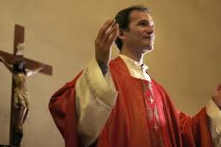 Cambian curas en casi una veintena de templos