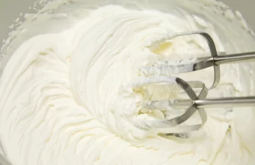 Receta de crema chantilly casera: cómo hacer una de las coberturas dulces preferidas Receta de crema chantilly casera: cómo hacer una de las coberturas dulces preferidas
