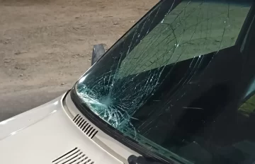 Habían salido de trabajar y atropellaron a una persona ebria que caminaba en zigzag por la banquina Habían salido de trabajar y atropellaron a una persona ebria que caminaba en zigzag por la banquina