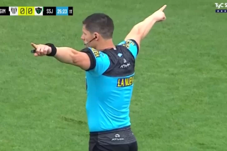 [VIDEO] El golazo de Montagna que le anularon a San Martín y que hubiese abierto el marcador