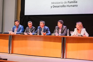 El gobierno provincial presentó programas destinados a la inclusión de las personas con discapacidad El gobierno provincial presentó programas destinados a la inclusión de las personas con discapacidad
