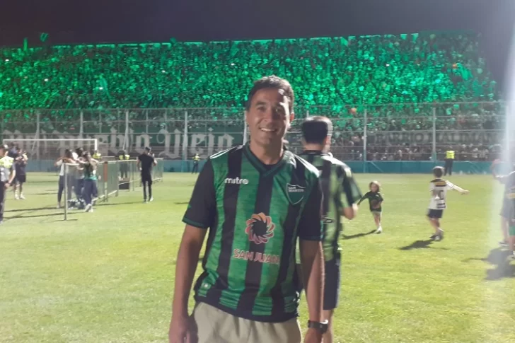 El “Pampa” Gelabert viajó 800 kilómetros para estar en los festejos: “No podía perderme este ascenso”