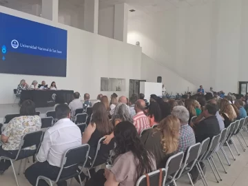 Por el caso Bloch, sesionó la Asamblea Universitaria Por el caso Bloch, sesionó la Asamblea Universitaria