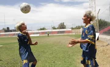 DCC110125-015F02-728x444