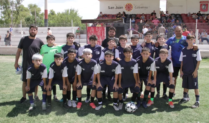 DCC110125-015F04-728x431