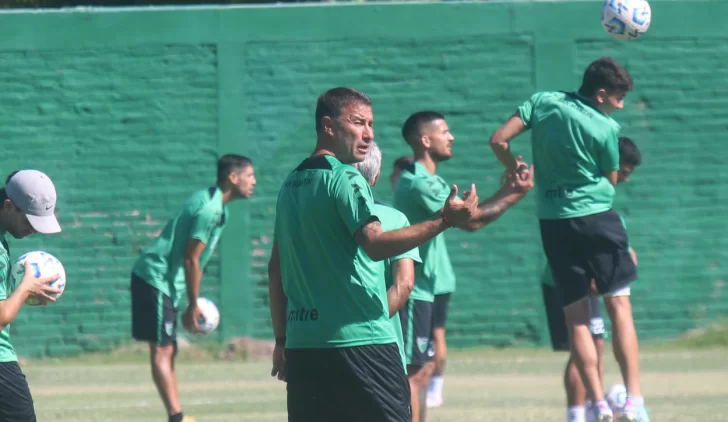 El “Purruco” le da forma  a su plantel