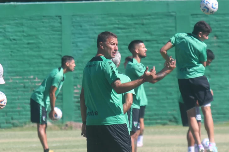 El “Purruco” le da forma  a su plantel
