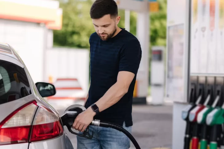 Entró en vigencia el sistema de autocarga para los combustibles