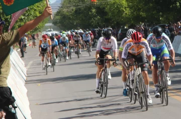 DCC310125-015F03-728x482