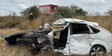 Bestial femicidio: degolló a su ex pareja, escapó y murió tras chocar contra un camión Bestial femicidio: degolló a su ex pareja, escapó y murió tras chocar contra un camión