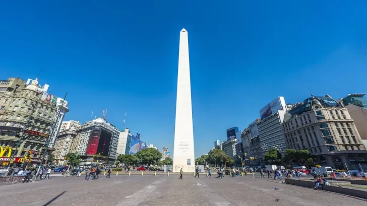 Instalarán un ascensor vidriado en el Obelisco