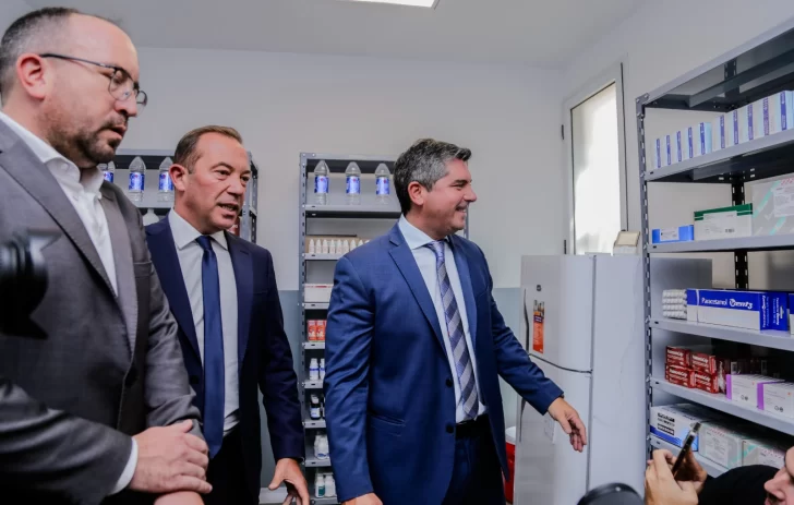 El gobernador Orrego inauguró la ampliación y refacción de un nuevo Centro de Salud en Rivadavia