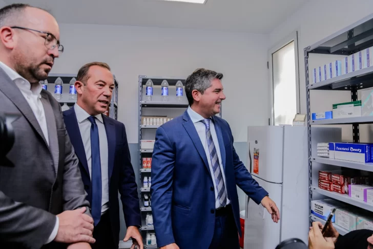El gobernador Orrego inauguró la ampliación y refacción de un nuevo Centro de Salud en Rivadavia
