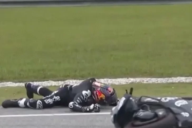 Dura caída del campeón mundial