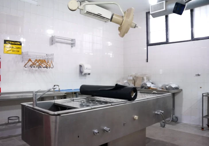 DCC090225-003F03-728x510