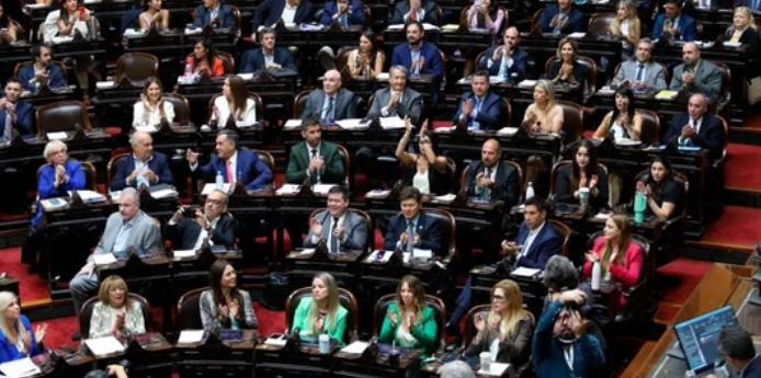 Milei tejió alianzas en Diputados para aprobar con holgura Ficha Limpia