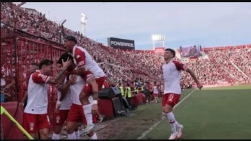 Huracán se quedó con el clásico