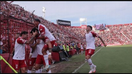 Huracán se quedó con el clásico