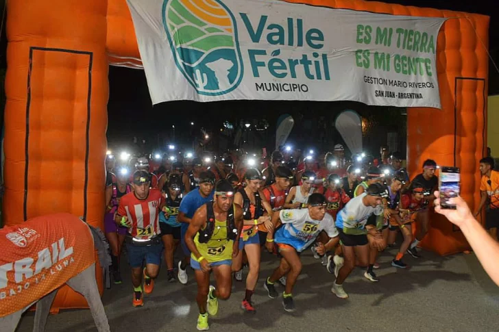 Valle Fértil brilló a la luz de la luna