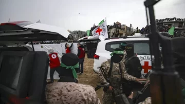 Hamás entregó a la Cruz Roja otros cuatro cuerpos de rehenes Hamás entregó a la Cruz Roja otros cuatro cuerpos de rehenes