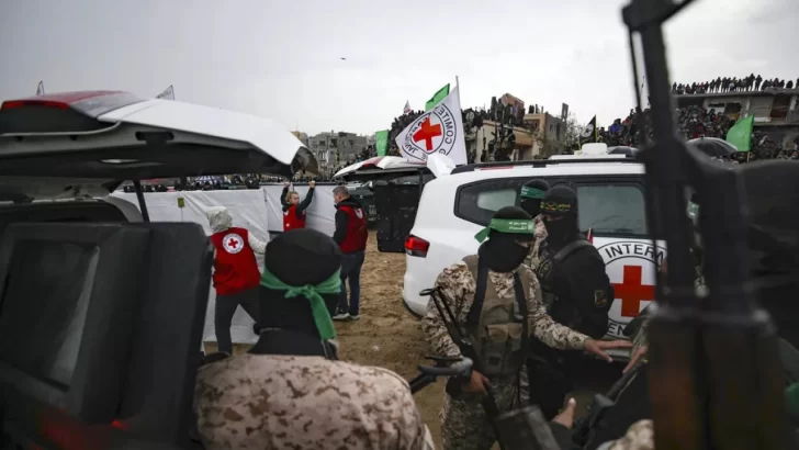 Hamás entregó a la Cruz Roja otros cuatro cuerpos de rehenes Hamás entregó a la Cruz Roja otros cuatro cuerpos de rehenes