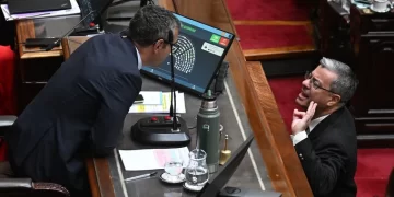 Martínez se enojó con Martín Menem, lo insultó y lo invitó a pelear en “Segurola y Habana” Martínez se enojó con Martín Menem, lo insultó y lo invitó a pelear en “Segurola y Habana”