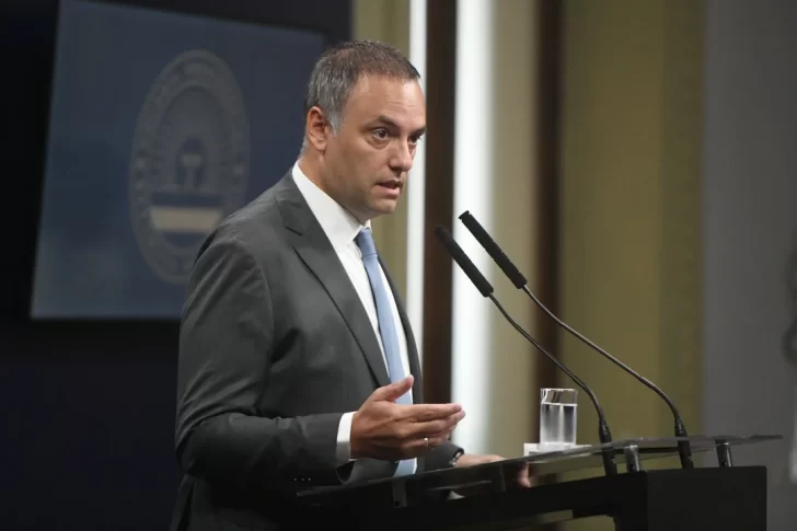 El Gobierno volvió a ampliar las partidas para salud, seguridad, jubilaciones y educación