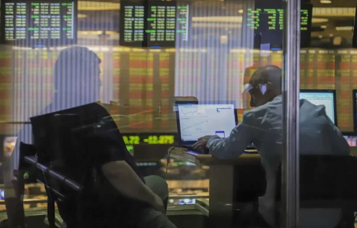 Fuerte caída de la Bolsa tras el criptogate por el token Libra