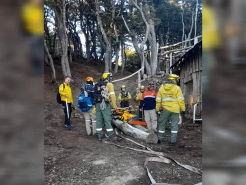 bomberos-san-juan-fuego-rio-negro2025-8-728x546