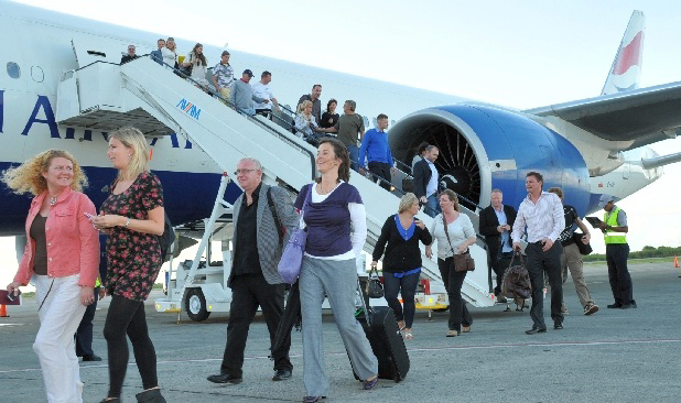El turismo actual permite conocer otras culturas, otras gentes y construir tolerancia El turismo actual permite conocer otras culturas, otras gentes y construir tolerancia