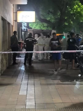 Murió una mujer de 20 años en un hotel alojamiento y detuvieron a su pareja Murió una mujer de 20 años en un hotel alojamiento y detuvieron a su pareja