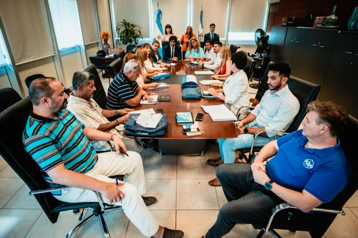 Los gremios docentes rechazaron el bono de $100.000 y pidieron que esa cifra sea remunerativa