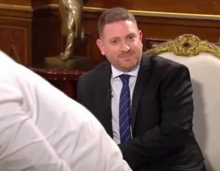 Jonatan Viale habló luego de la entrevista a Milei: “Lo que diga Twitter y mis colegas no me importa” Jonatan Viale habló luego de la entrevista a Milei: “Lo que diga Twitter y mis colegas no me importa”