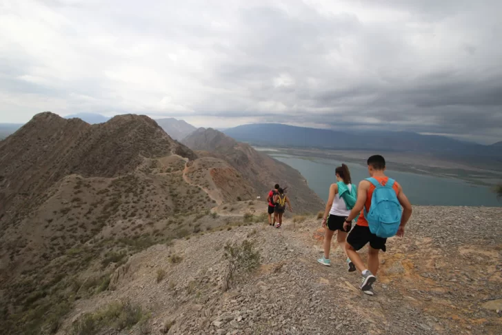 Identificaron al parapentista accidentado en inmediaciones del Cerro Tres Marías: tiene 51 años y su estado de salud es muy grave Identificaron al parapentista accidentado en inmediaciones del Cerro Tres Marías: tiene 51 años y su estado de salud es muy grave