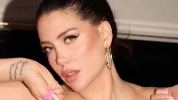 Wanda Nara posó en body hilo dental con bucaneras con jugadas poses Wanda Nara posó en body hilo dental con bucaneras con jugadas poses