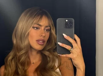 Tini Stoessel y sus transparencias deslumbraron en la Paris Fashion Week Tini Stoessel y sus transparencias deslumbraron en la Paris Fashion Week