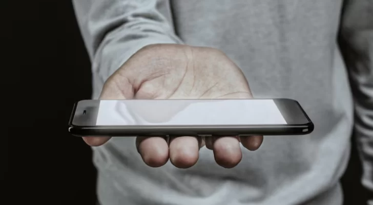 Adiós a las estafas virtuales: la función que hay que desactivar en el celular para evitar ciberataques