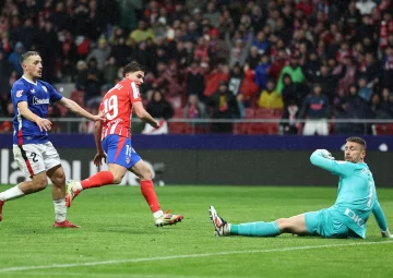 Alvarez puso al Atlético en la punta de la Liga española