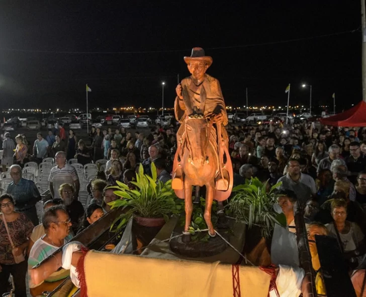 DCC150325-003F07-728x591