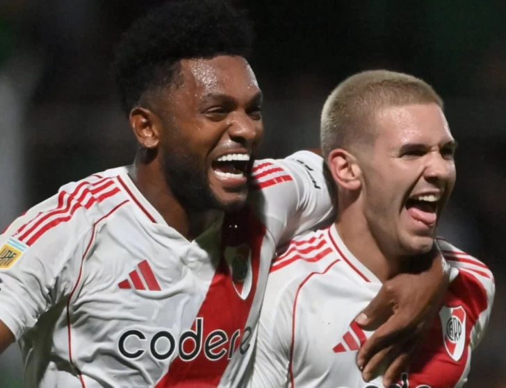 River visita a Riestra buscando el triunfo que le permita seguir en la pelea