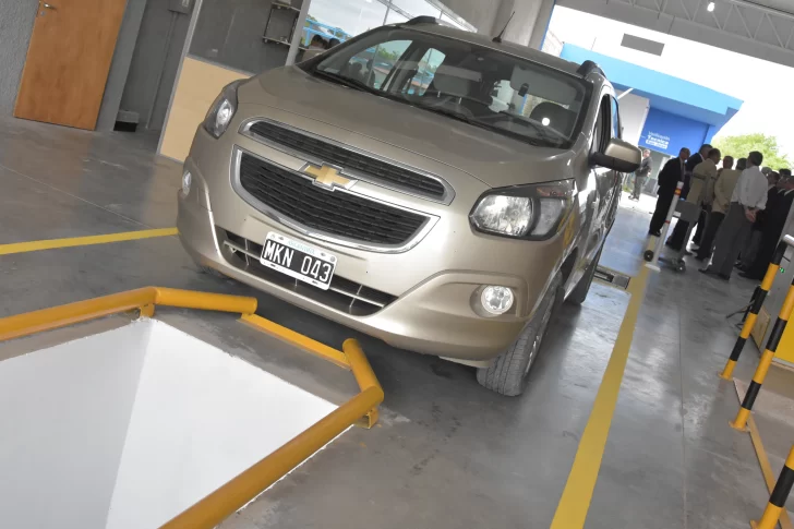 Gobierno analizará que se pueda hacer la RTO en otros talleres y concesionarias