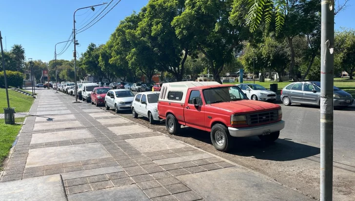 El Parque Belgrano o la calle interna del Parque de Mayo, los planes para manteros