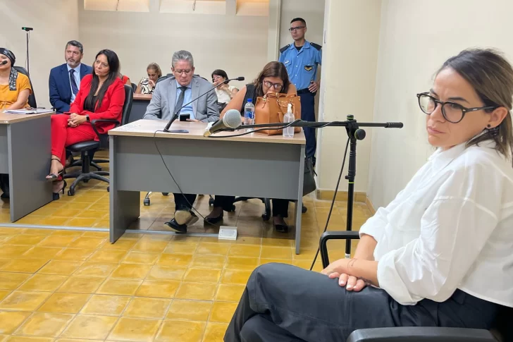 Condenan a una odontóloga por sacarle 10 dientes de más a un niño en una operación