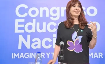 Cristina advirtió por el creciente deterioro institucional en el país