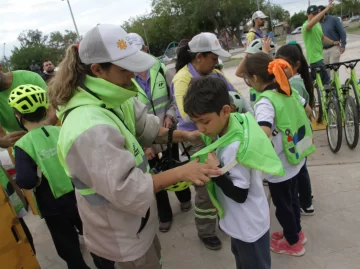 DCC290325-003F07-728x544