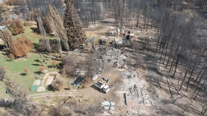 Río Negro confirmó que los incendios en El Bolsón están bajo control Río Negro confirmó que los incendios en El Bolsón están bajo control