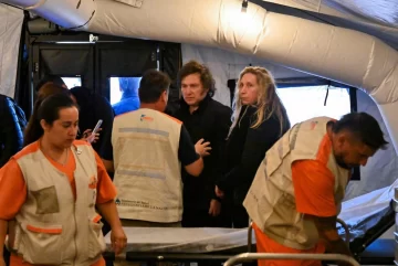 Milei recorrió las zonas más afectadas de Bahía Blanca en un viaje de estricta reserva y volvió a Capital Federal Milei recorrió las zonas más afectadas de Bahía Blanca en un viaje de estricta reserva y volvió a Capital Federal