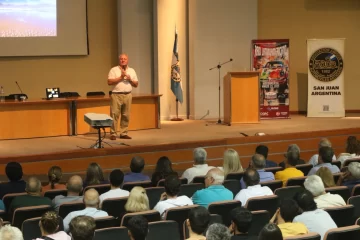 Rubén Daray brindó una charla sobre Seguridad Vial en San Juan Rubén Daray brindó una charla sobre Seguridad Vial en San Juan