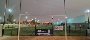 El Sporting Club Alfiles tuvo un día histórico: inauguró sus canchas de sintético El Sporting Club Alfiles tuvo un día histórico: inauguró sus canchas de sintético