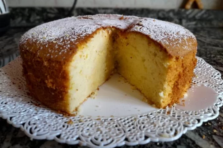 Cómo hacer un Bizcochuelo casero: Receta muy fácil y rápida con sólo 6 ingredientes y en 6 pasos